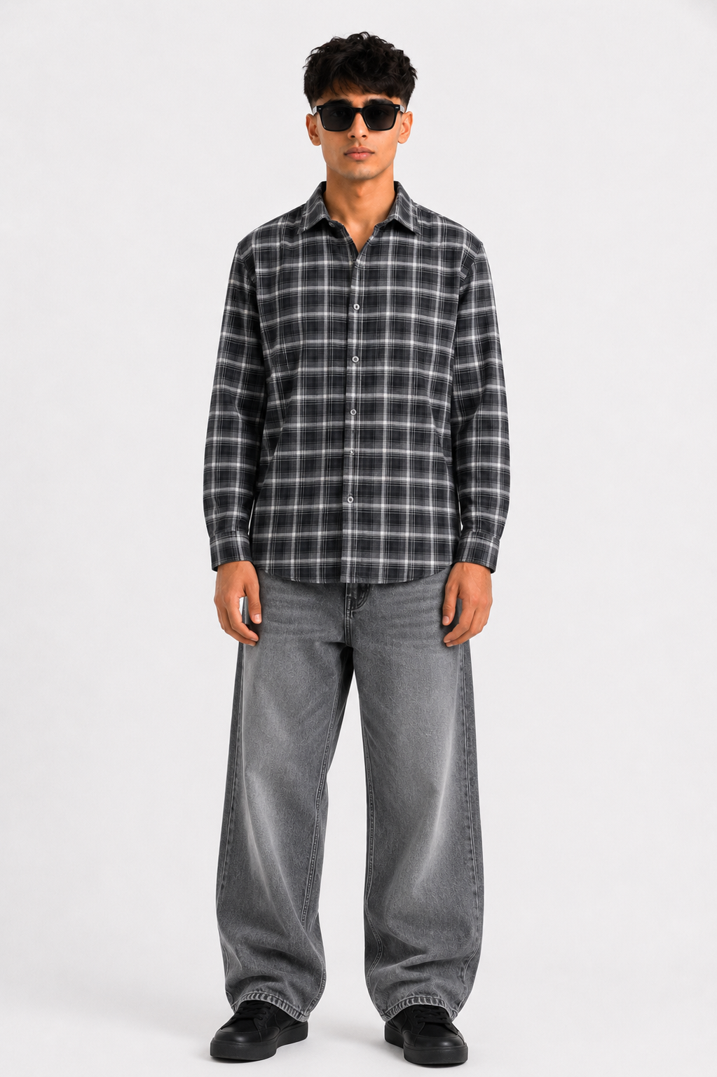 Men's Black & White Textured Checked Full Sleeve Shirt